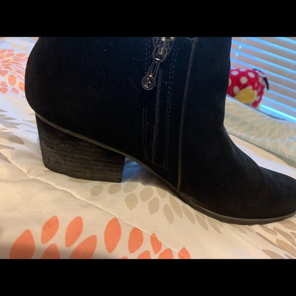 Black boots - Picture 5 of 5